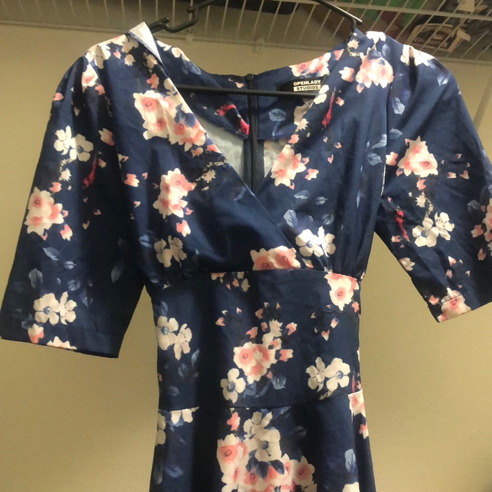 Size medium blue floral dress